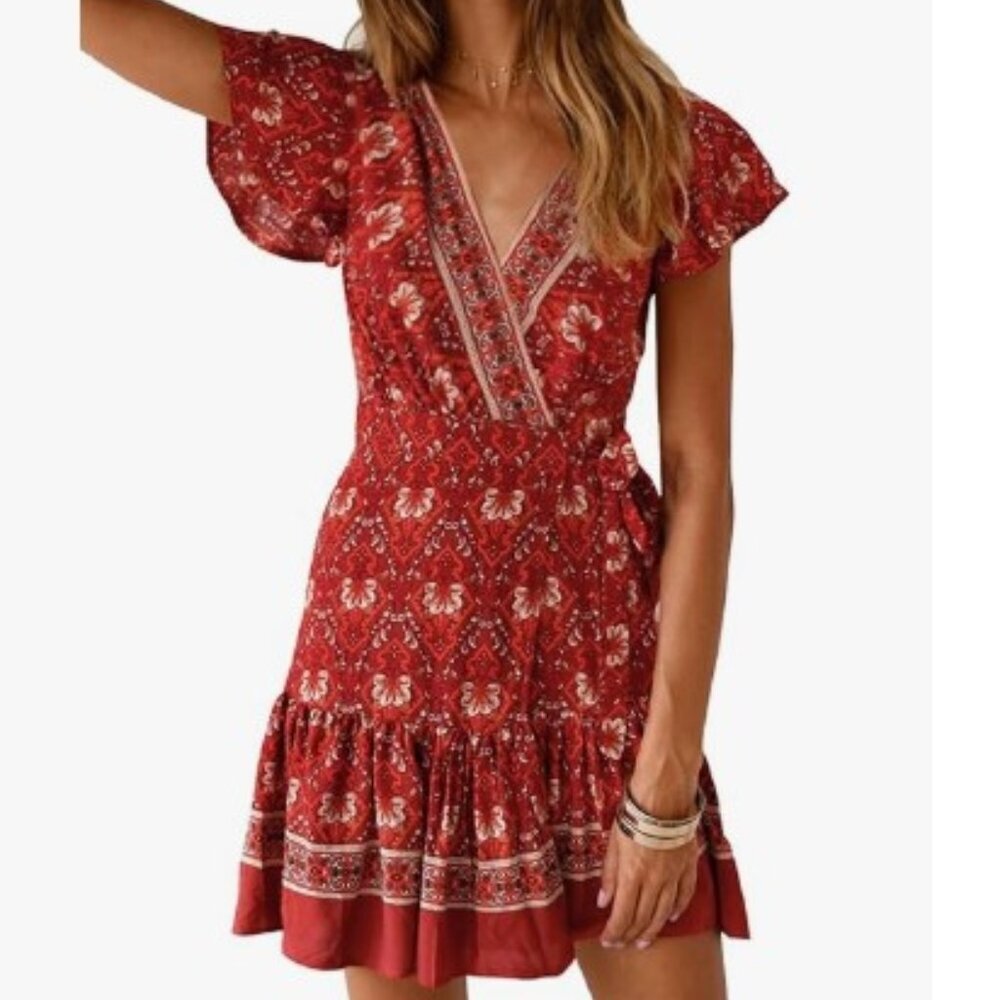 Zesica Floral Wrap Dress with Cap Flutter Sleeves in Red and Blue Floral Pattern - Picture 3 of 8